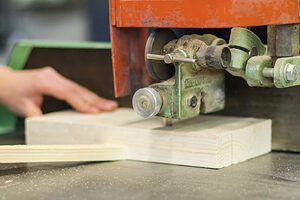 Arbeiten an Holzbearbeitungsmaschinen Teil 1 / Praxiskurs für Zimmerer